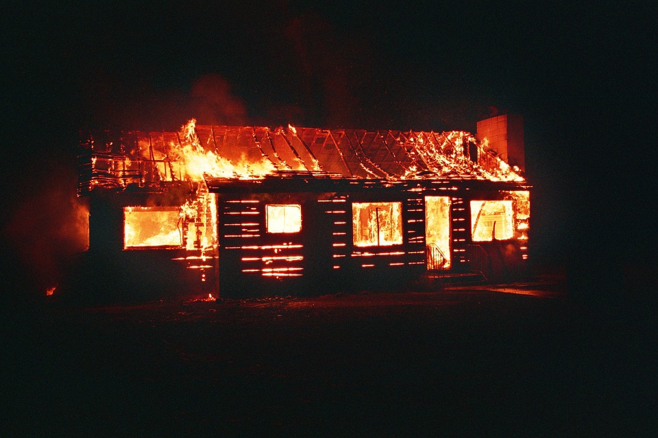 В Кирове шестиклассники во время каникул обокрали и подожгли три дома