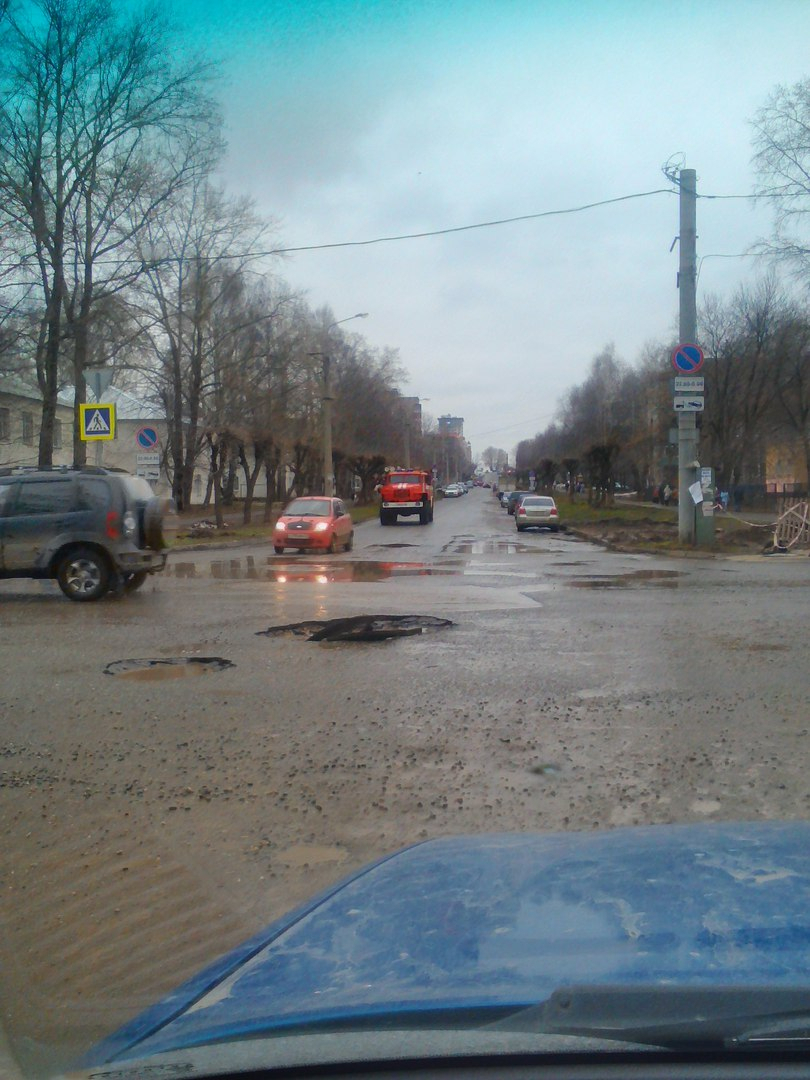 Ремонт дорог в Кирове: кто, как и за сколько будет чинить дороги в 2017 году