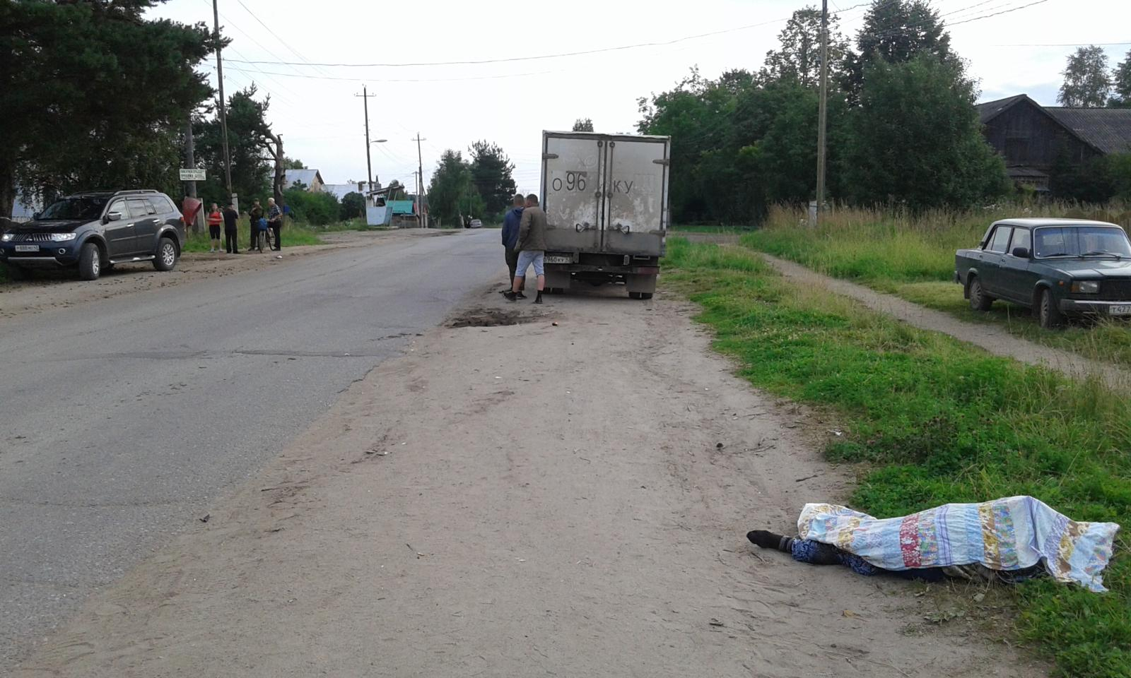 В Кировской области 25-летний водитель мотоцикла насмерть сбил женщину