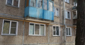 В Кирове жильцы дома на Московской два года соседствуют с червями и мухами