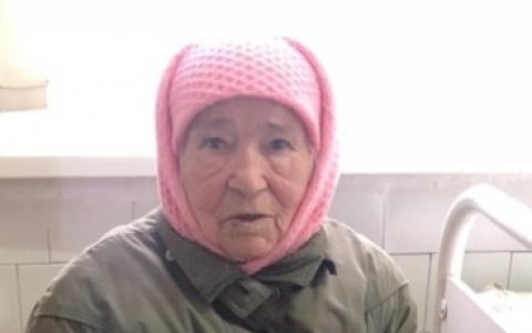 В Кировской области ищут родственников дезориентированной женщины