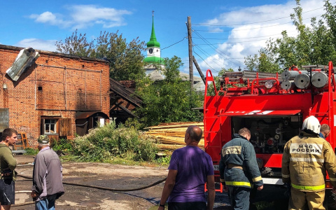 В Кировской области произошел серьезный пожар: видео