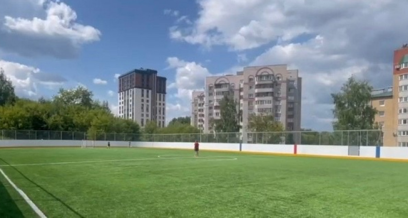 В Кирове потратили 40 млн рублей на строительство опасных для жизни людей стадионов