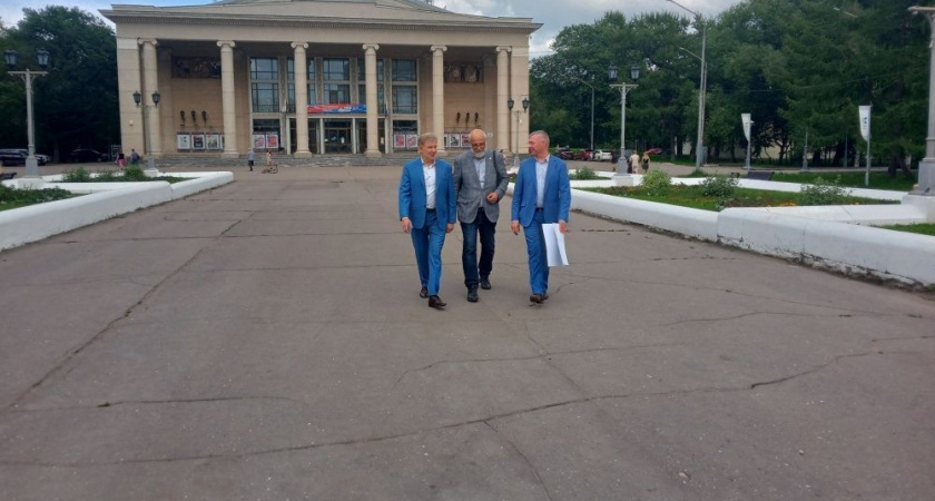 В Киров приехал народный художник, руководящий созданием памятника Александру Невскому