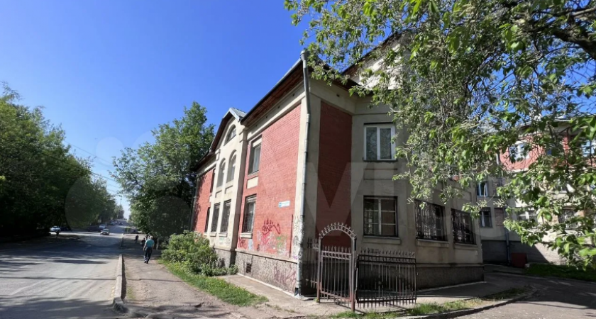 В Кирове продают квартиру за 25 миллионов рублей