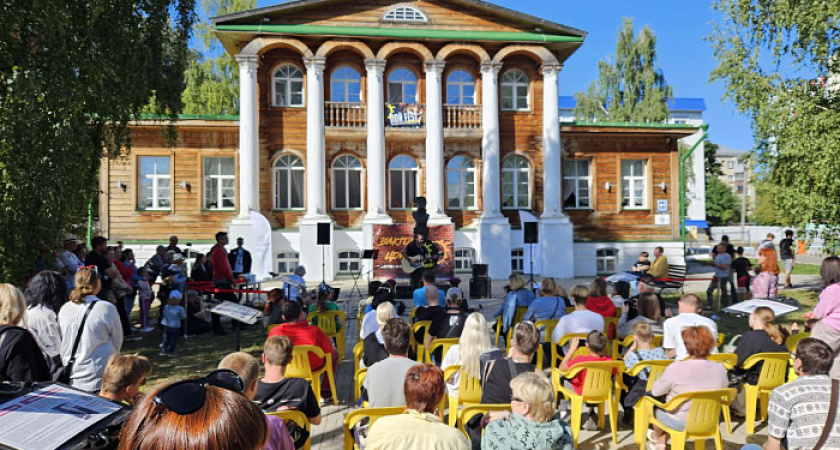 Губернатор Кировской области Александр Соколов стал участником рок-фестиваля памяти Виктора Цоя