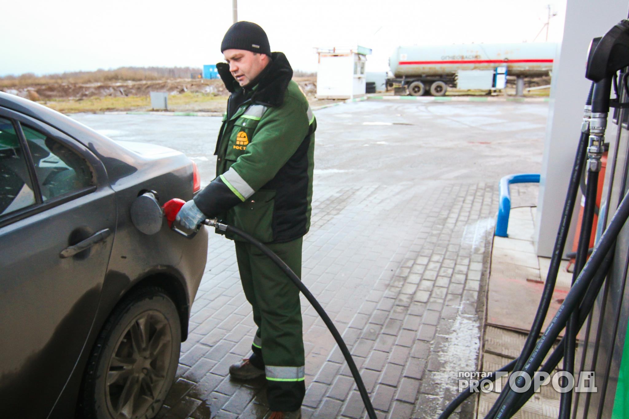 Бензин в Кировской области признан одним из самых дорогих в ПФО