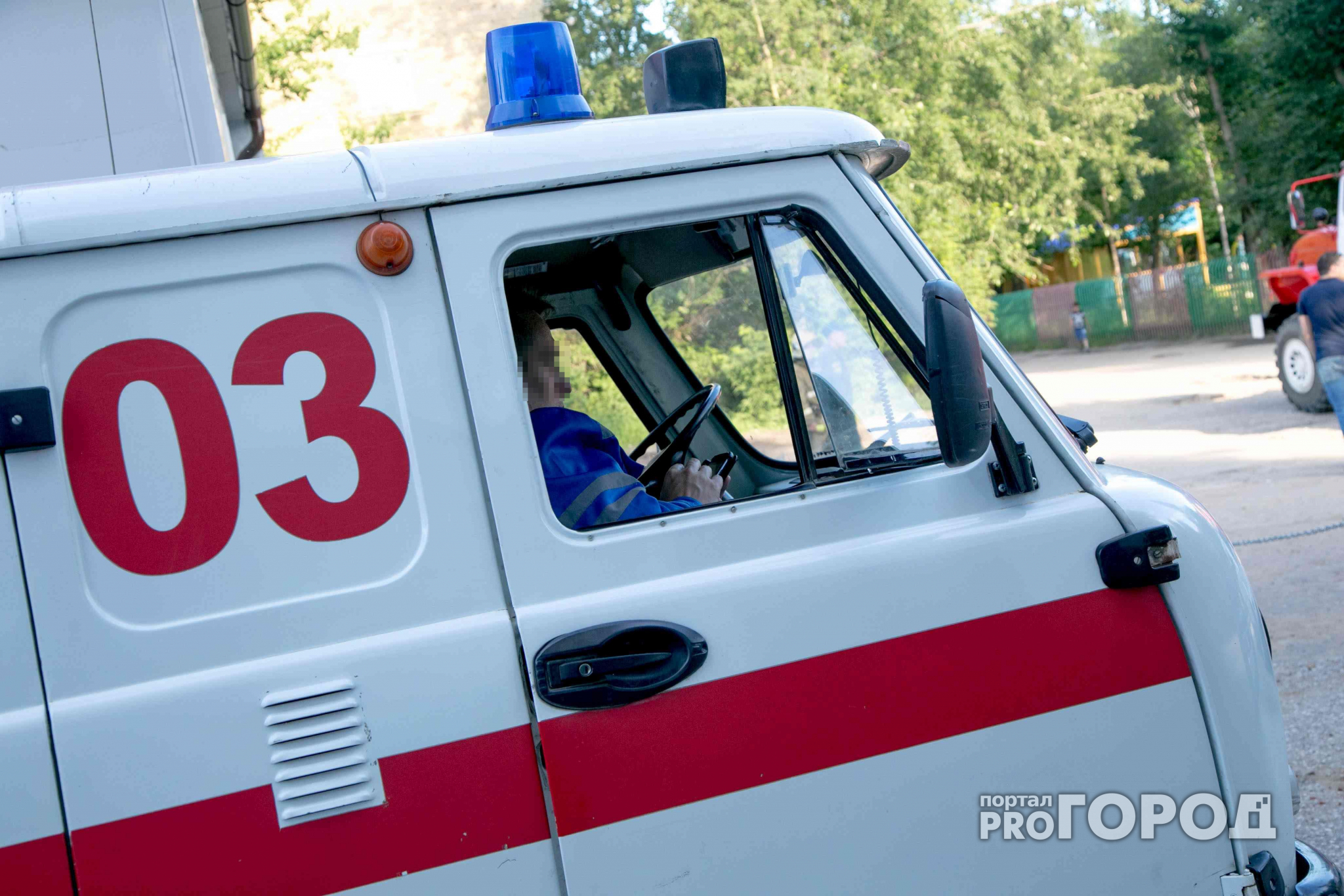 В Кирове мужчина с ножом угрожал врачам из травматологической поликлиники