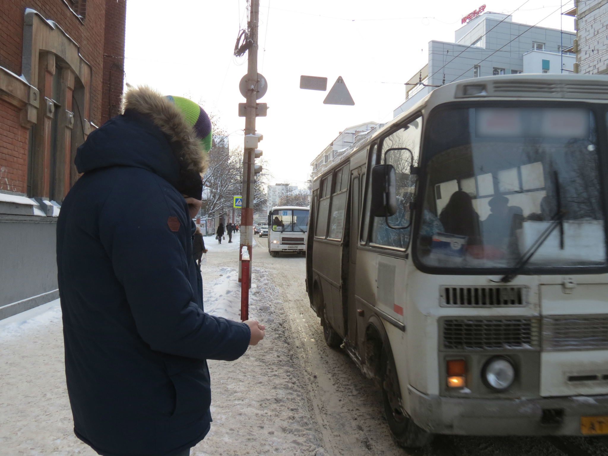 В Котельниче жителей возил необычный водитель автобуса