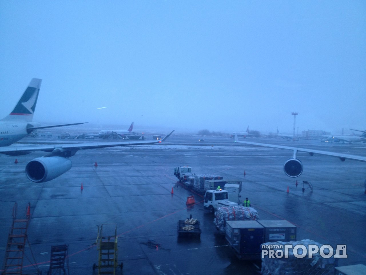 Самолет рейсом Москва - Киров развернули на взлетно-посадочной полосе