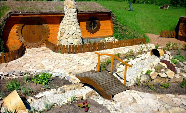 В Кировской области воссоздали дом хоббитов из "Властелина колец"