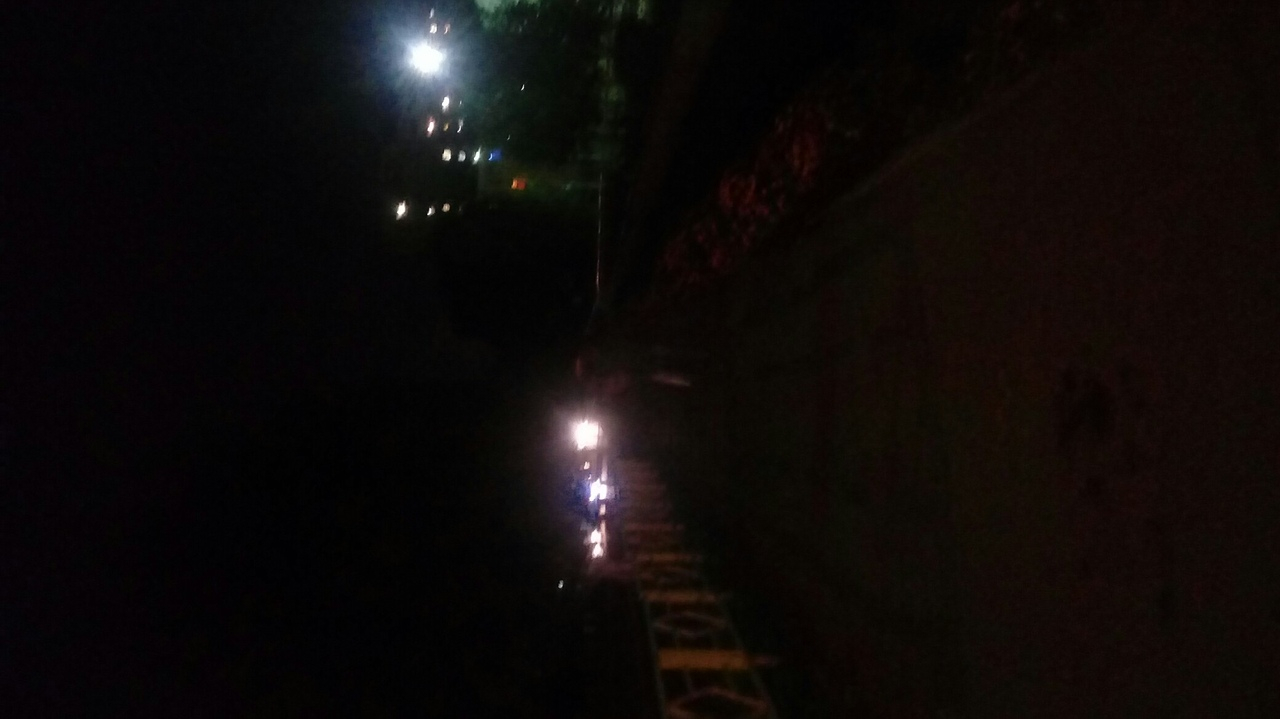 Вечером на улицах Кирова не горят фонари: в городе оборвало провода