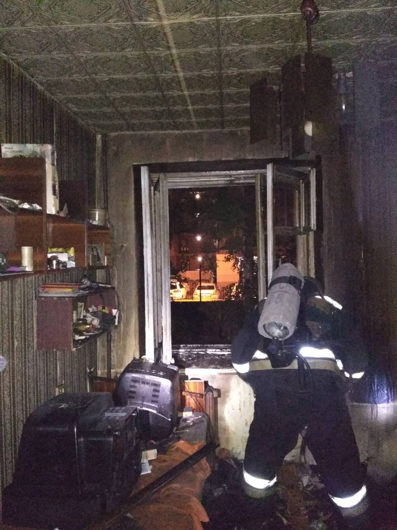 В Кирове в пожаре на улице Сурикова погибли два человека