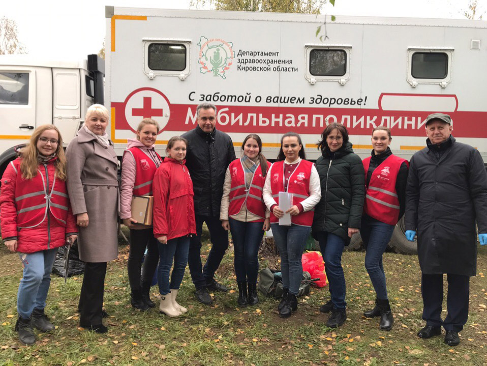 Министр здравоохранения РФ отметила кировских волонтеров-медиков