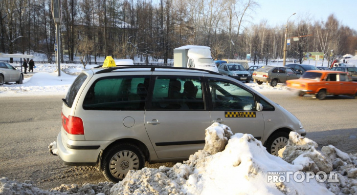 В Кирове налоговики начали проверять таксистов