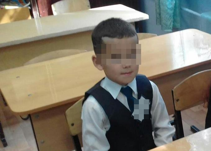 «Сын начал терять зрение после того, как на него упала наледь»: появилась информация о ЧП у школы на Гайдара