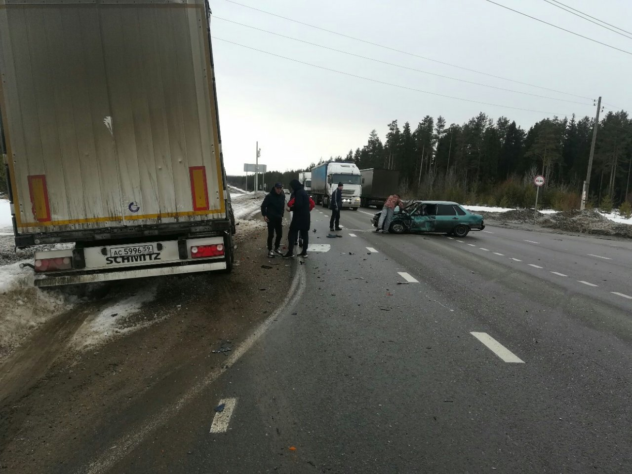 Серьезная авария на трассе Подгорянка – Шихово: на месте работает скорая