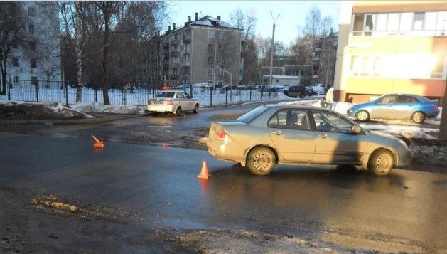В Кирове автомобиль сбил 7-летнего ребенка