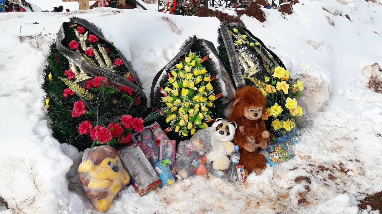 Что обсуждают в Кирове: посещение могилы 3-летнего ребенка и ДТП на юго-западе