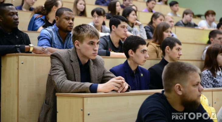 В Кирове студент лишился денег после заказа курсовой работы