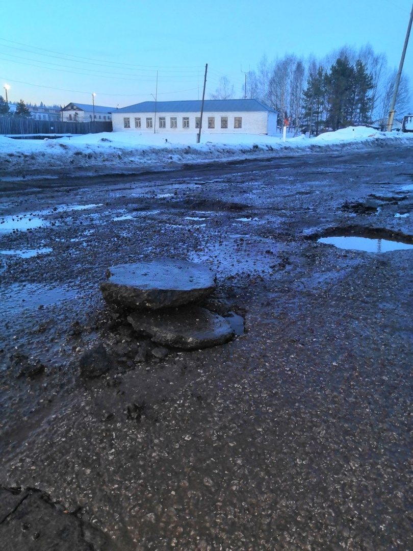 В 8 районах Кировской области дороги не отвечают требованиям нормативов