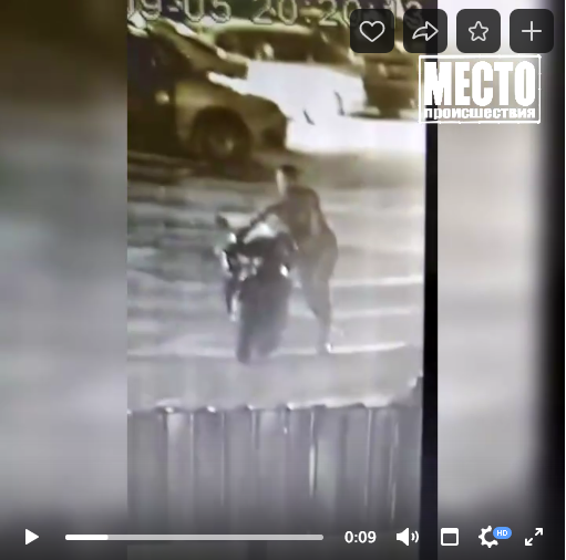 В Кирове мужчина пытался угнать чужой мотоцикл, но бросил его в кустах
