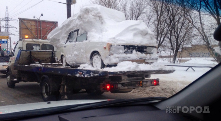 Уберите автомобили: известен список улиц Кирова, где пройдет уборка снега