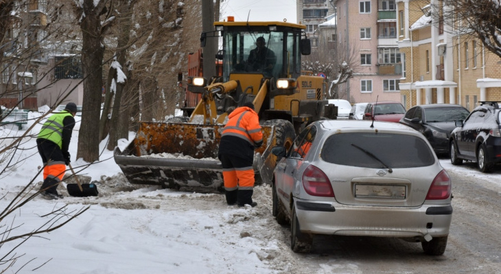 В Кирове будут эвакуировать автомобили, которые мешают уборке снега
