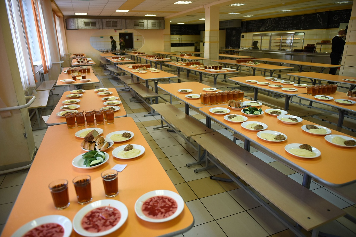 Школы Кировской области готовятся к организации бесплатного питания учеников 1-4 классов