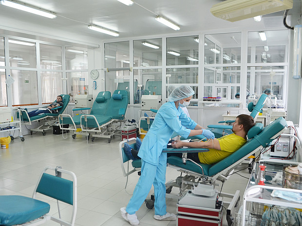 В Кировской области будут лечить пациентов с коронавирусом плазмой выздоровевших