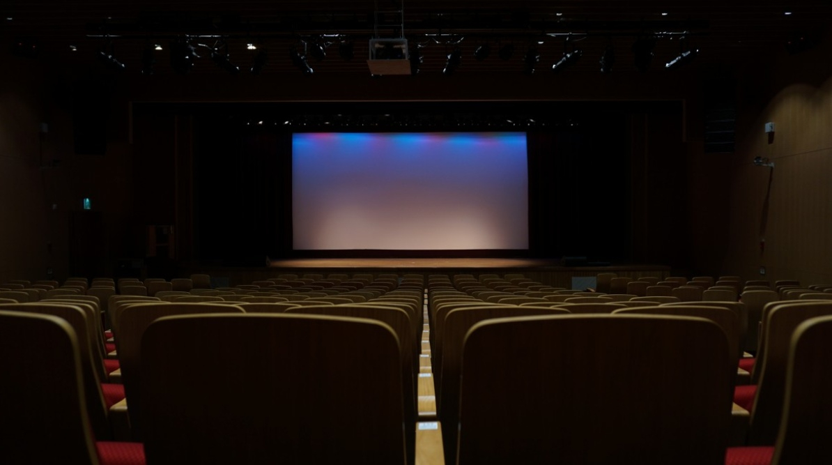 Между креслами - 1 метр: Роспотребнадзор дал рекомендации по работе кинотеатров