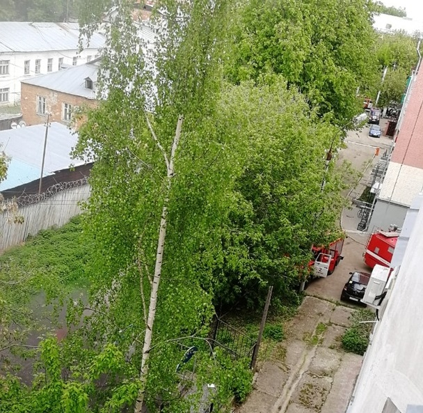 В центре Кирова загорелся тир: на месте работали три пожарных расчета