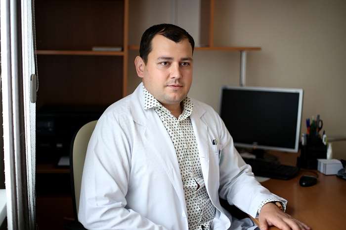 Заболевший COVID-19 35-летний кировский врач 2 недели провел в реанимации