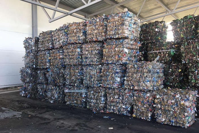 Не пластик является бедой, а одноразовые вещи: результаты работы центра по сортировке мусора в Кирове