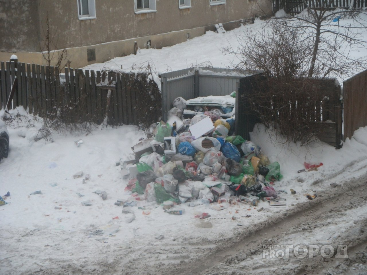 Что обсуждают в Кирове: "бонусный" вывоз мусора и переселение из аварийного жилья