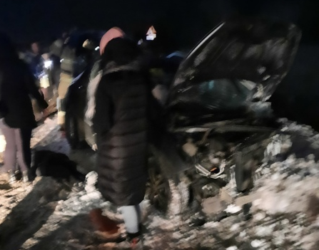 В Кирово-Чепецком районе из-за лобового столкновения двух автомобилей погиб человек