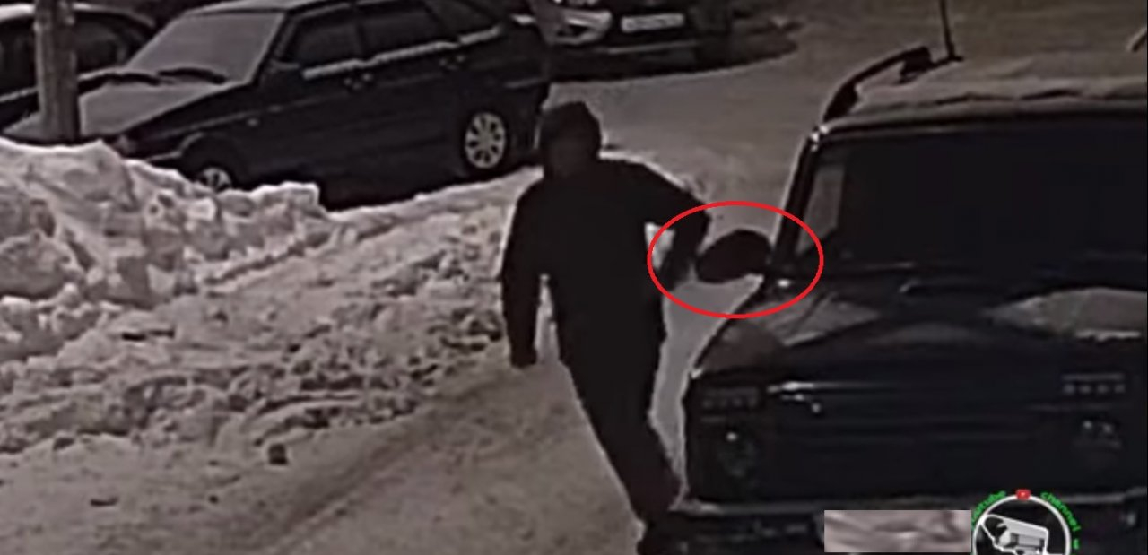 В Кирове разыскивают ночных игроков в "зеркальный боулинг" с автомобилями