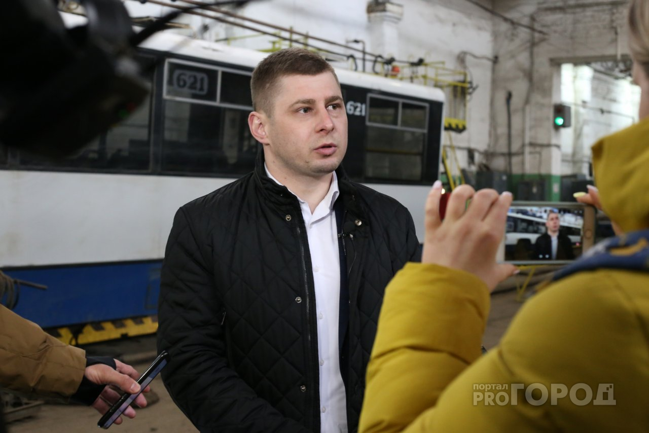 Гендиректор "АТП" рассказал о предварительных причинах пожара в троллейбусе в Кирове