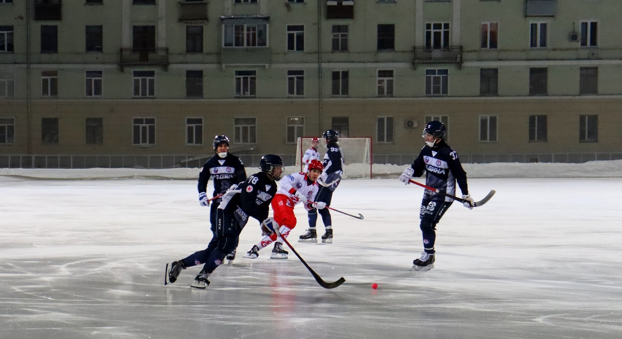 В Кировской области погасили 8 миллионов зарплатного долга перед хоккеистами