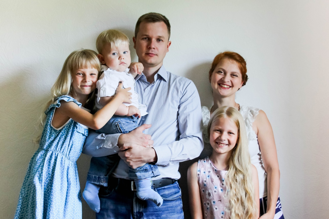 «Молодежи у нас — 20 человек»: Мария Щеклеина рассказала, почему с семьей переехала из Кирова в деревню