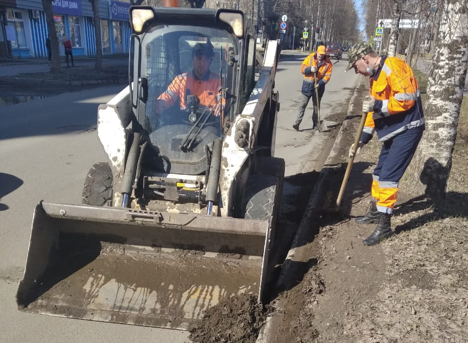 В Кирове завершается очистка улиц после зимы