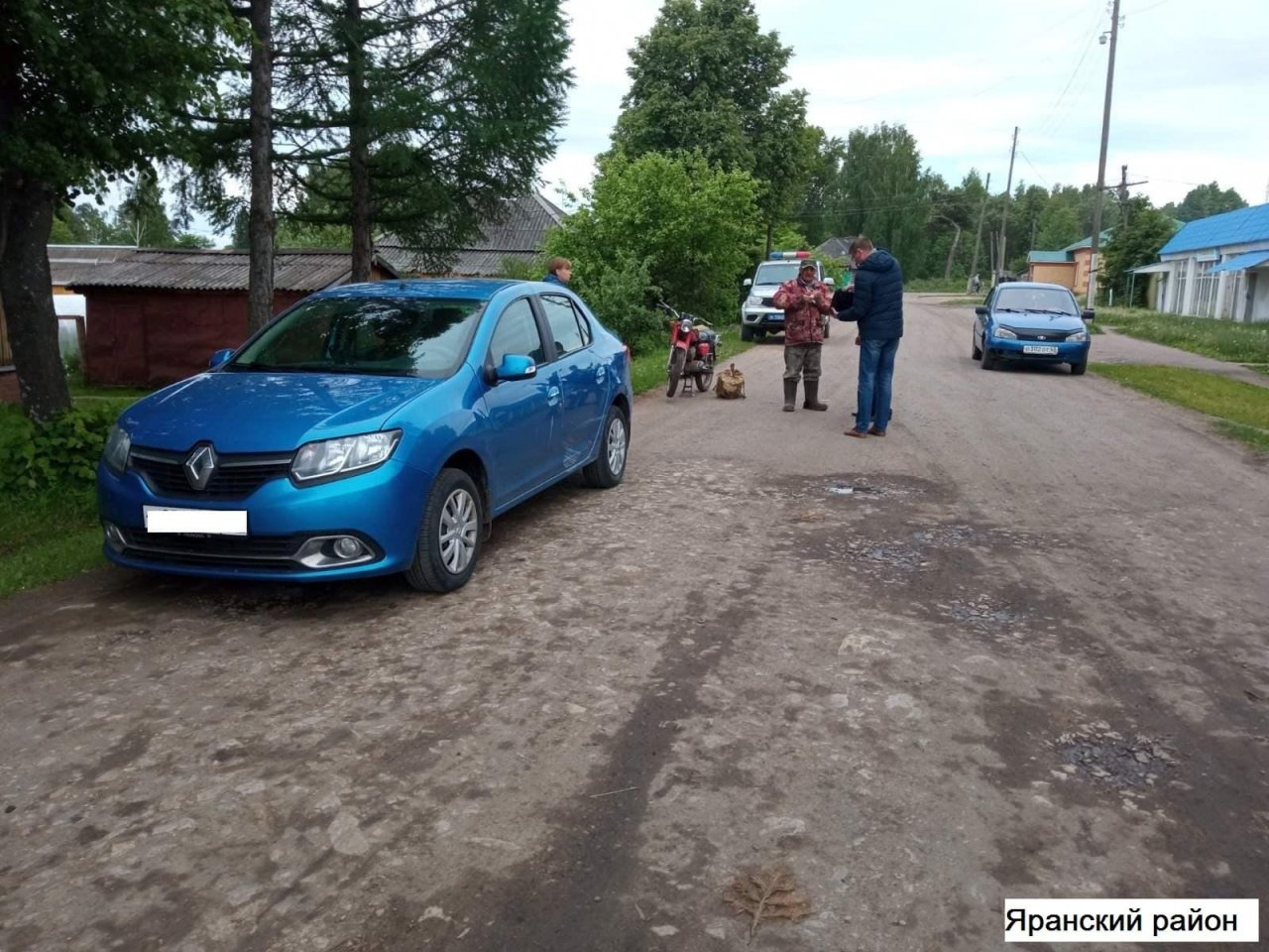 В Кировской области пьяный мотоциклист столкнулся с иномаркой