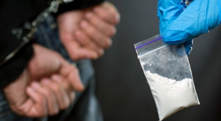 Преступная группа пыталась продать в Кировской области 1,5 килограмма наркотиков