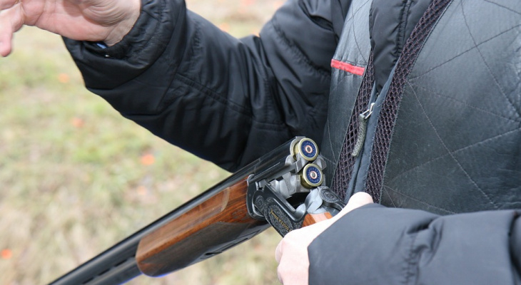 В Кировской области охотник выстрелил в приятеля вместо лося