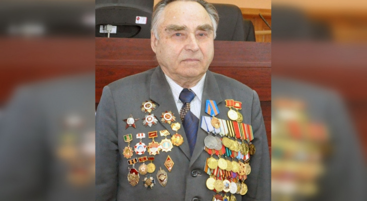 В Кировской области вынесли приговор сиделке, укравшей у ветерана 15 орденов и миллион рублей