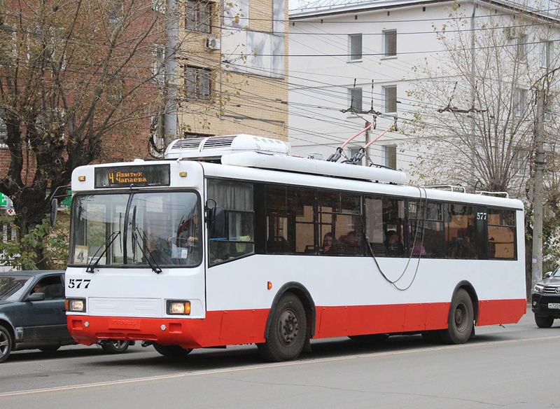 В Кирове выпустили на линию обновленный троллейбус