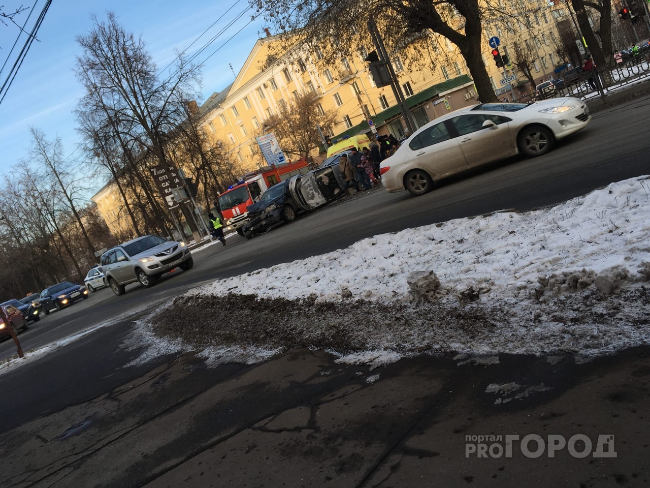 В Кирове на Октябрьском проспекте в аварии пострадали несколько человек