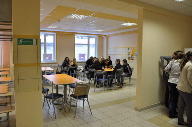 В столовых для российских школьников планируют ввести шведский стол