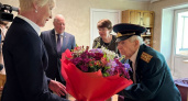 101-летнему участнику Курской битвы из Кирова вручили памятную медаль