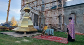На Троицком храме села Среднеивкино установили купол и крест